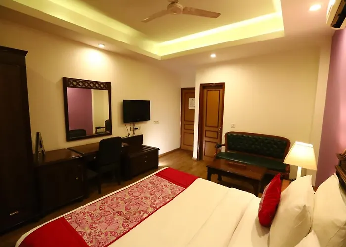 Deluxe King Room